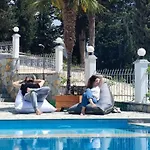 Perivolos Bed & Breakfast Dhërmi