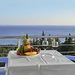 佩里沃罗公寓 4* Dhërmi