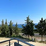 佩里沃罗公寓 住宿加早餐酒店 Dhërmi