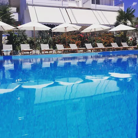 Perivolos 4* Dhërmi