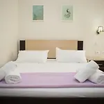 Perivolos Bed and Breakfast Dhërmi