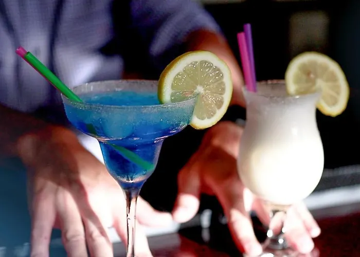 Bed & Breakfast Perivolos 4*