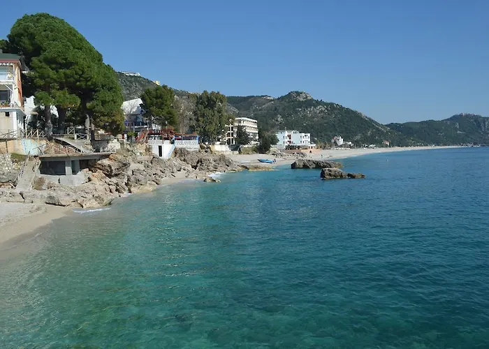 Perivolos Bed & Breakfast