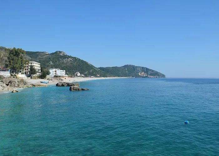 Perivolos Bed & Breakfast 4*